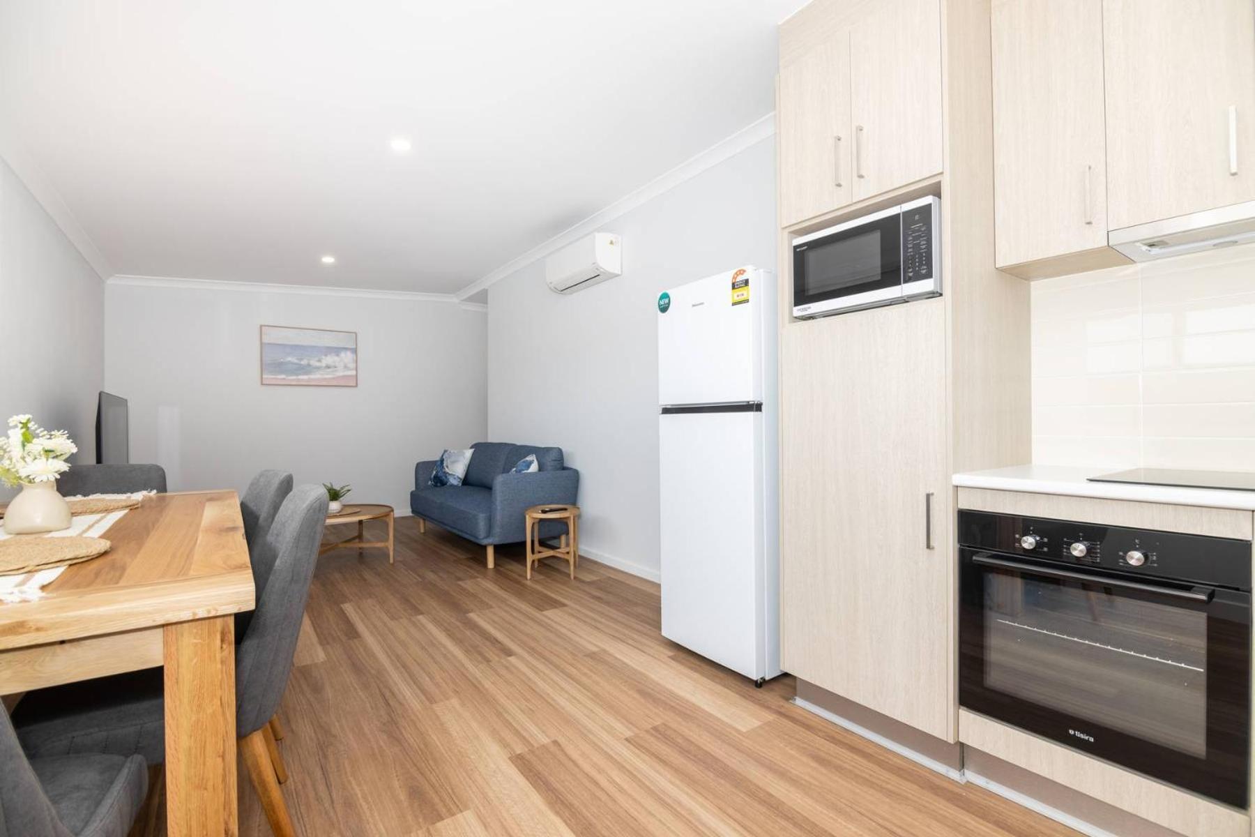 Jurien Bay Motel Apartments Экстерьер фото