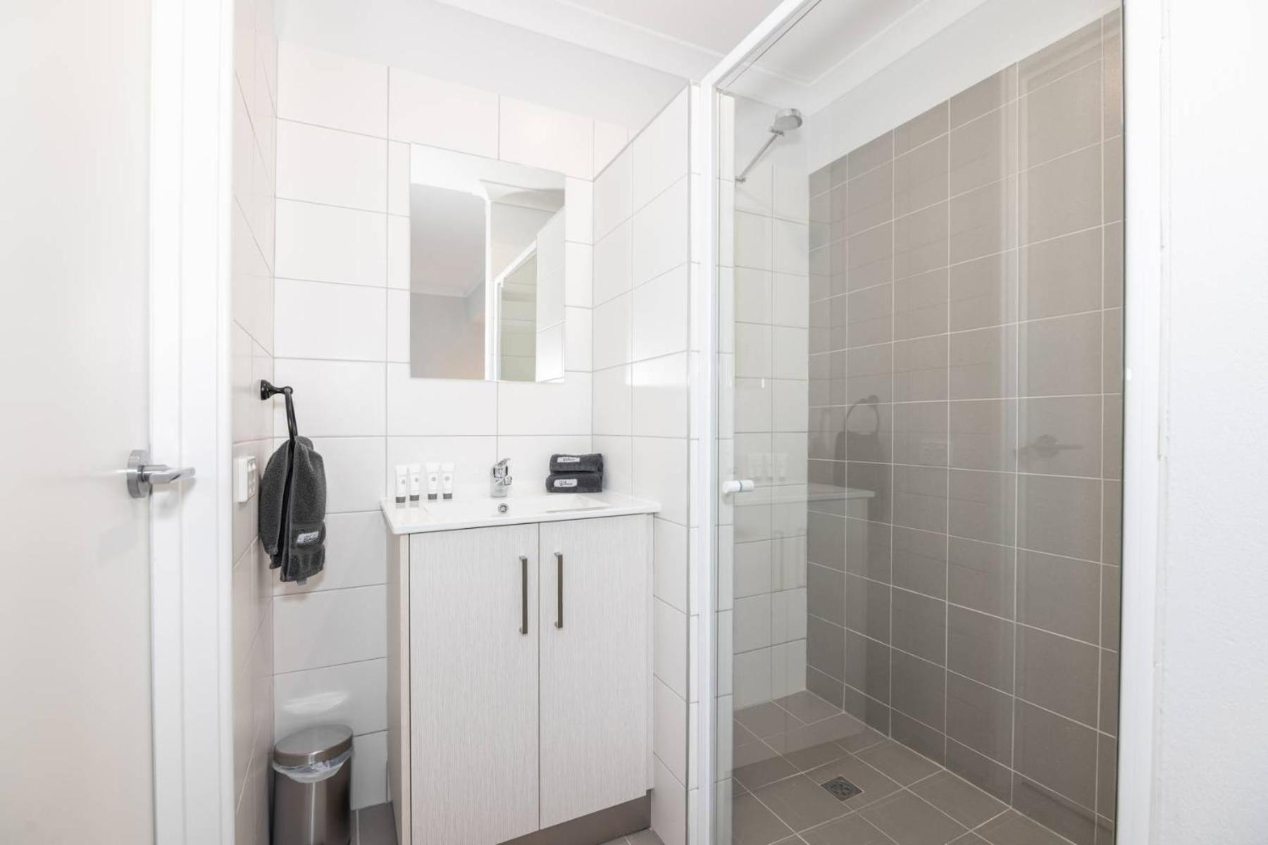 Jurien Bay Motel Apartments Экстерьер фото